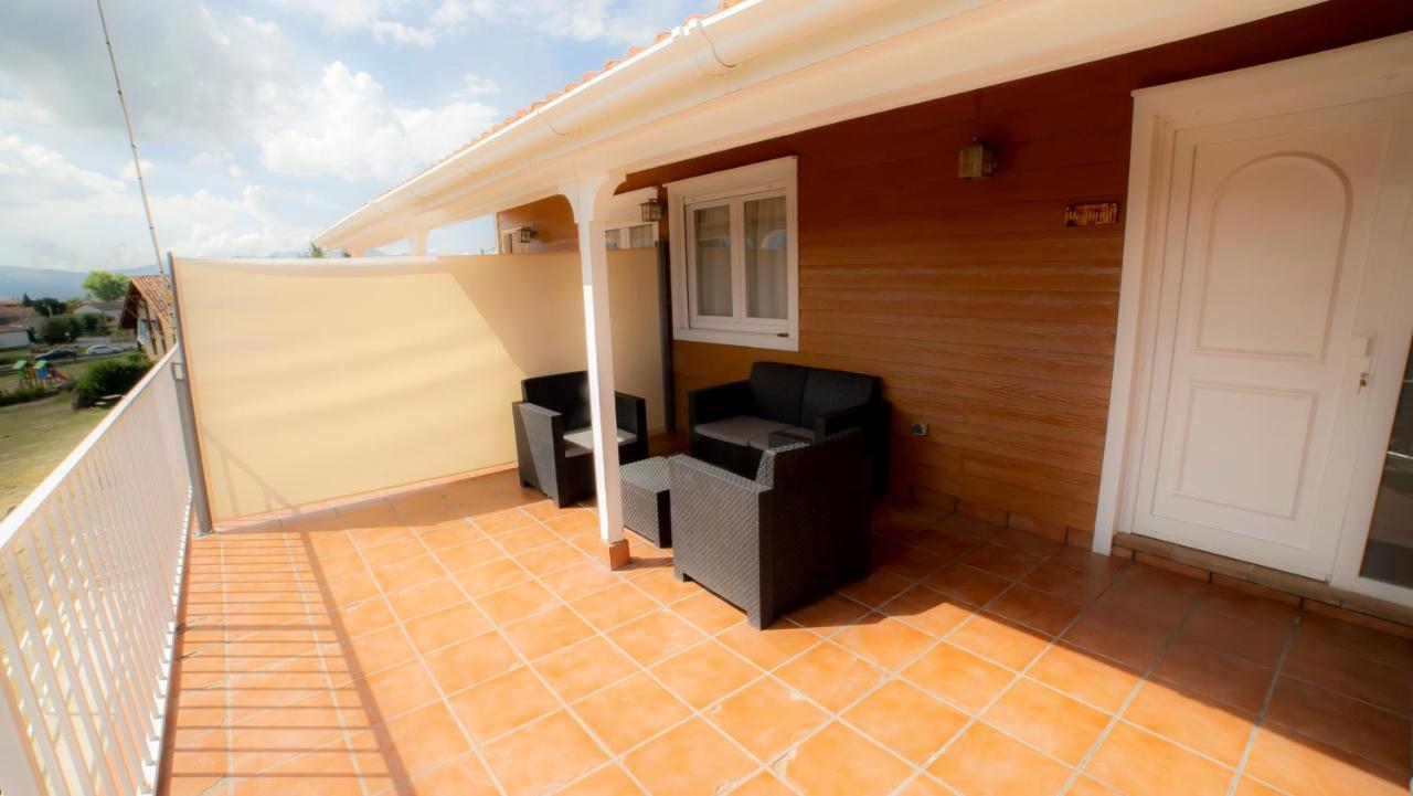 Villa De Gredos Наваредонда де Гредос Екстериор снимка