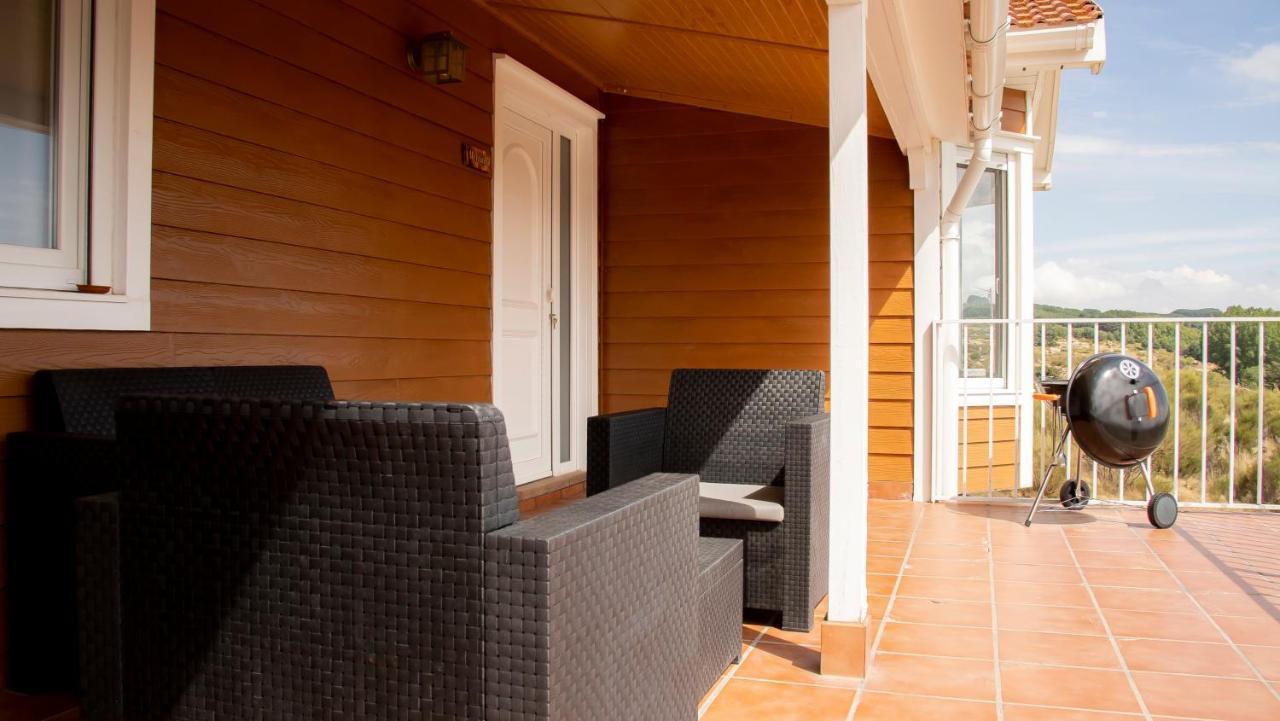 Villa De Gredos Наваредонда де Гредос Екстериор снимка