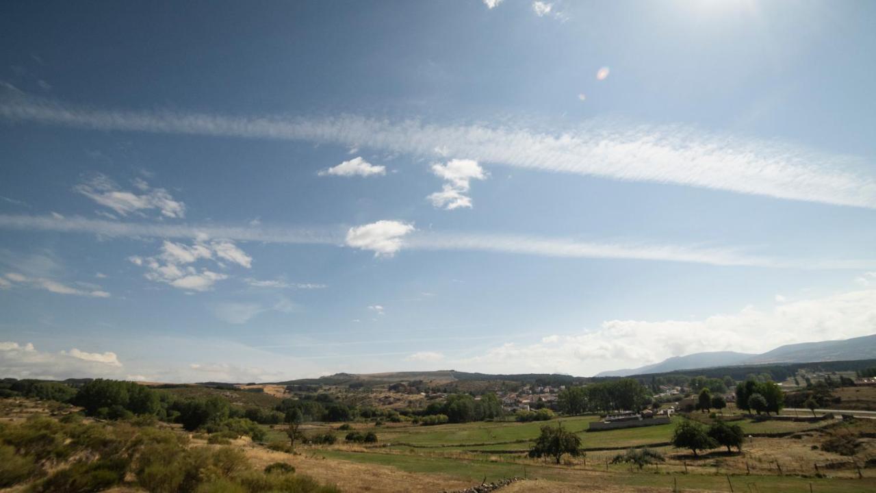 Villa De Gredos Наваредонда де Гредос Екстериор снимка